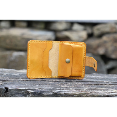 Dámská kožená peněženka - žlutá